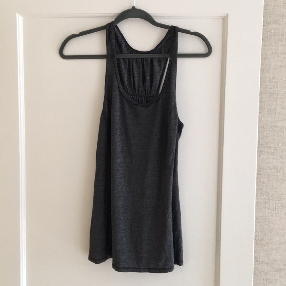 Lululemon flow tank